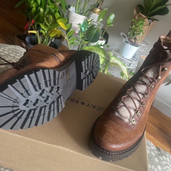 Boots - Picture 3 of 3